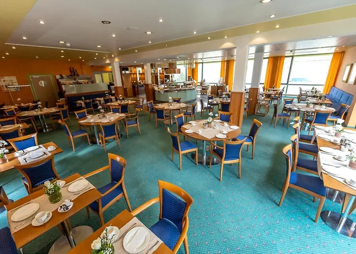 西霍夫哈尔滕酒店 4* 哈尔滕